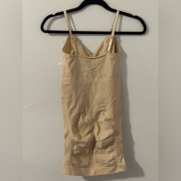 Controlbody Compression Slip in Light Beige - Picture 4 of 4